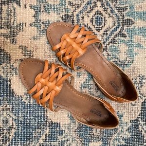 Target mossimo brand brown leather sandals.